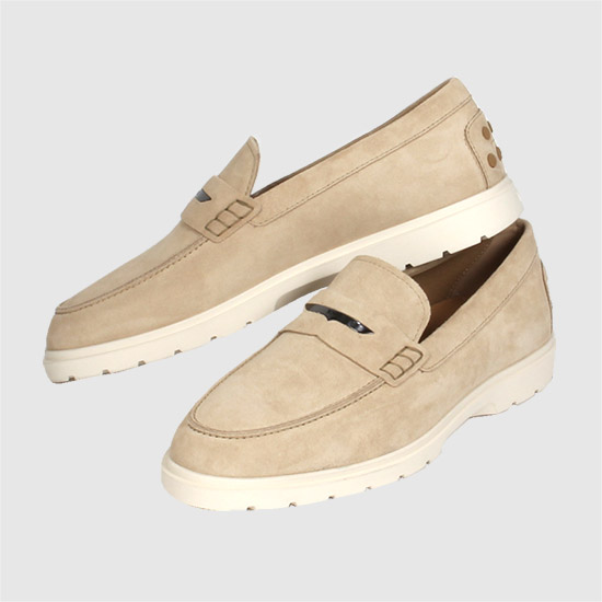 ํ ์ฆ Men's Penny ๋ฐ Suede Loafers XXM59K0IX80RE0 C606 BEIGE