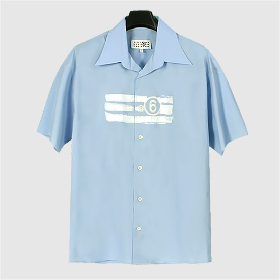 MM6 ๋ฉ์ข
๋ง๋ฅด์ง์๋ผ Men's Logo Short Sleeve Shirt SH2DR0004 M35256 479 LIGHT BLUE