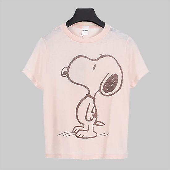 ๋ฆฌ๋ Women's Classic Snoopy T-Shirt 79202WCGT319 DAHLIA