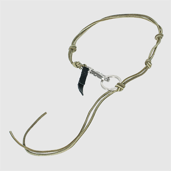 μμλ κ°μ λΌλ Leather λͺ©κ±Έμ΄ A2228LOL OLIVE