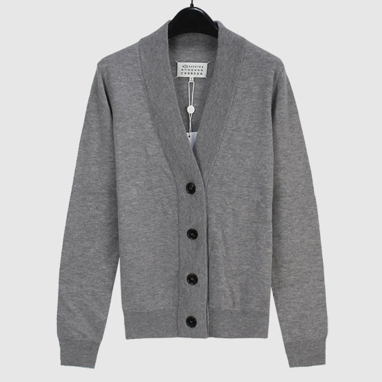 ๋ฉ์ข
๋ง๋ฅด์ง์๋ผ Stitch Wool Cardigan S51HA1162 S17846 852M GREY