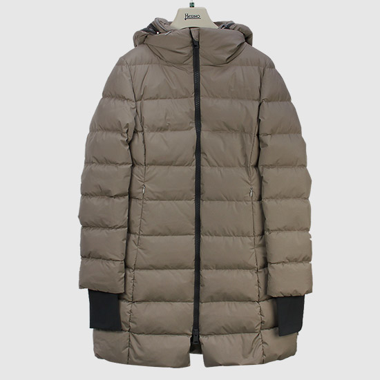 에르노 Women's 라미나 Gore-Tex Slim Padded Jacket PI080DL 11106 2600 TORTORA