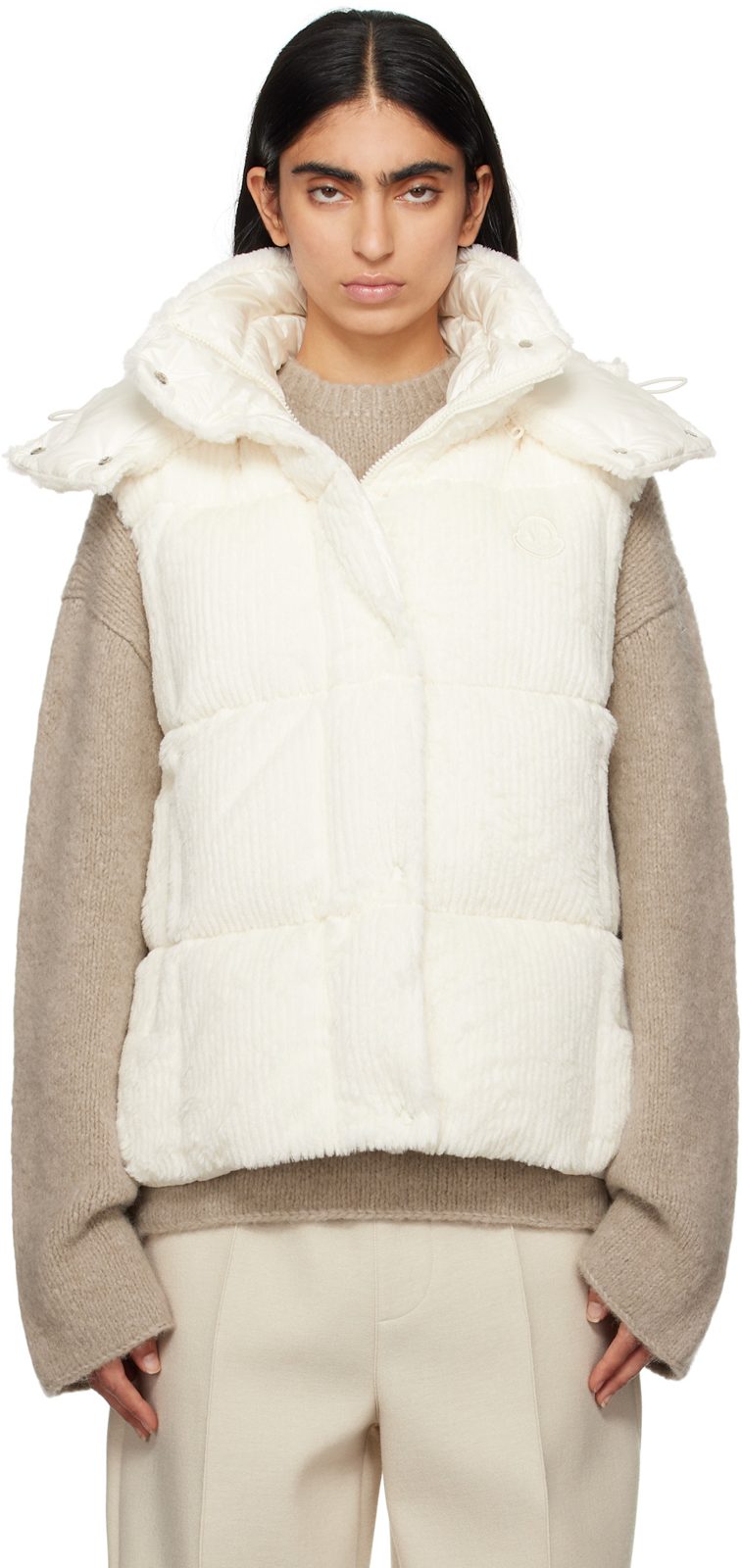 오프화이트 Luzule Faux-Fur Down Vest 242111F061061