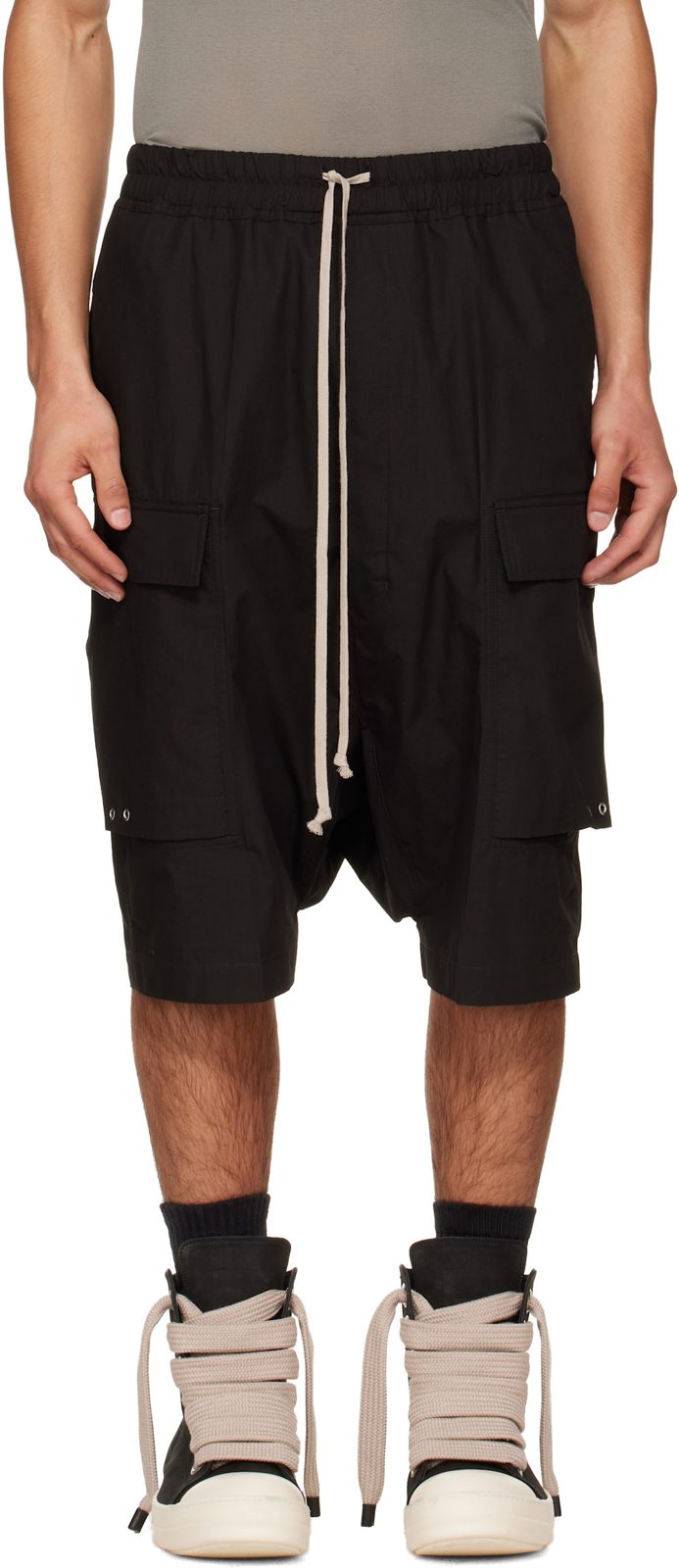 Black Temple Pods Cargo Shorts 261232M193038
