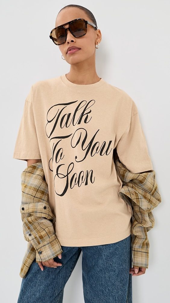 Talk To You Soon Tee_Beige