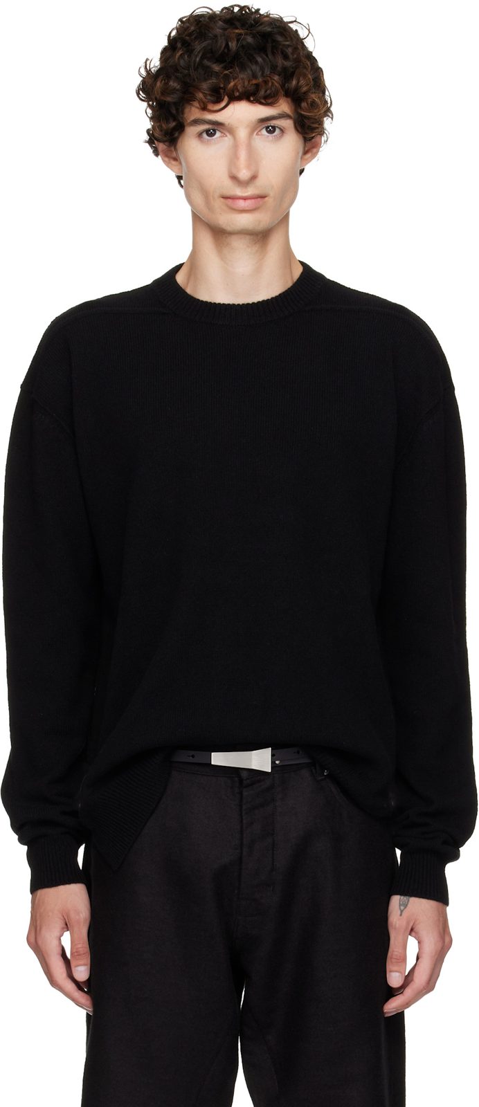Black Tower Round Neck Sweater 262232M201002
