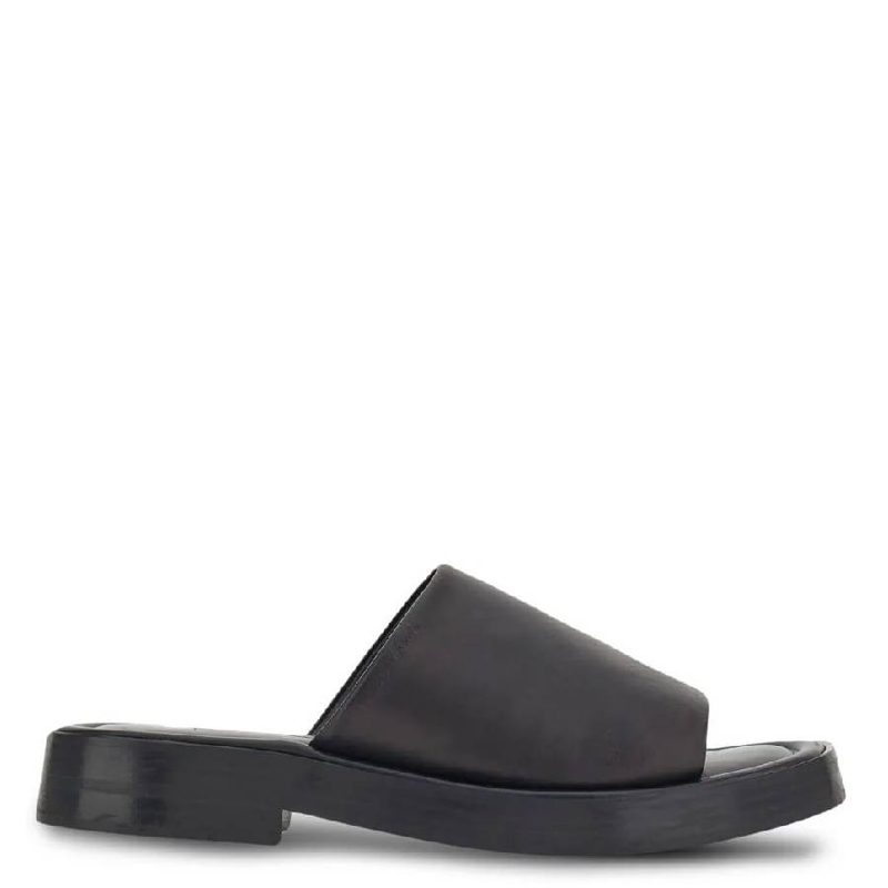 Giunone Leather Slide Sandals_Black