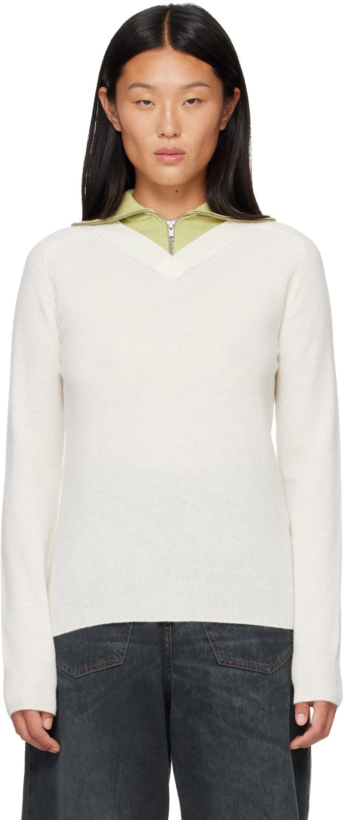 오프화이트 & Green Layered Neckline Pullover Sweater 262188F100003