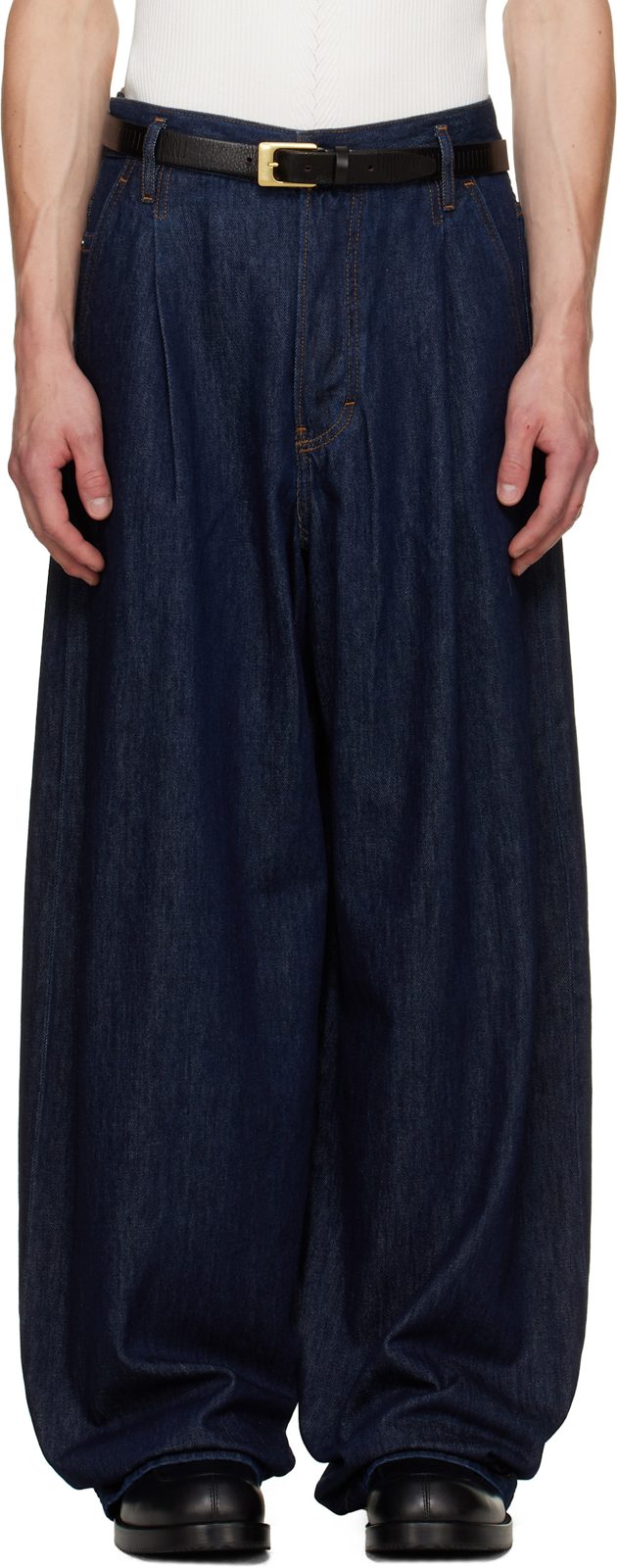 Navy Pleated Jeans 262358M186003