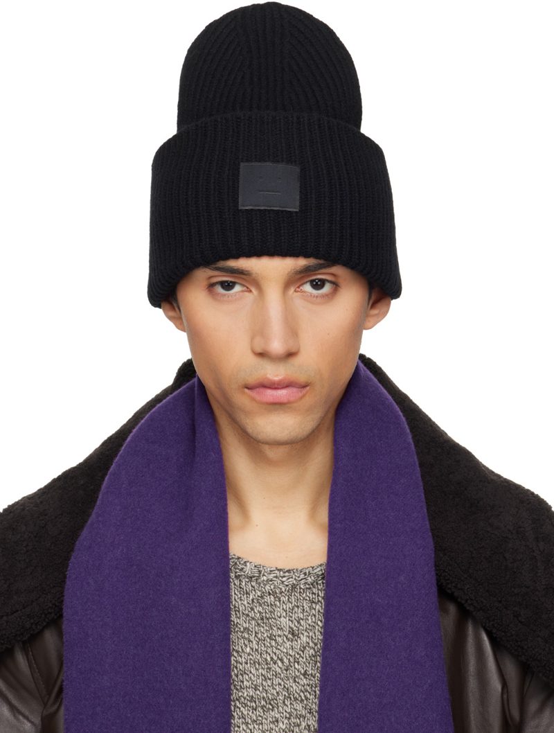 Black Large Face Logo Beanie 261129M138003