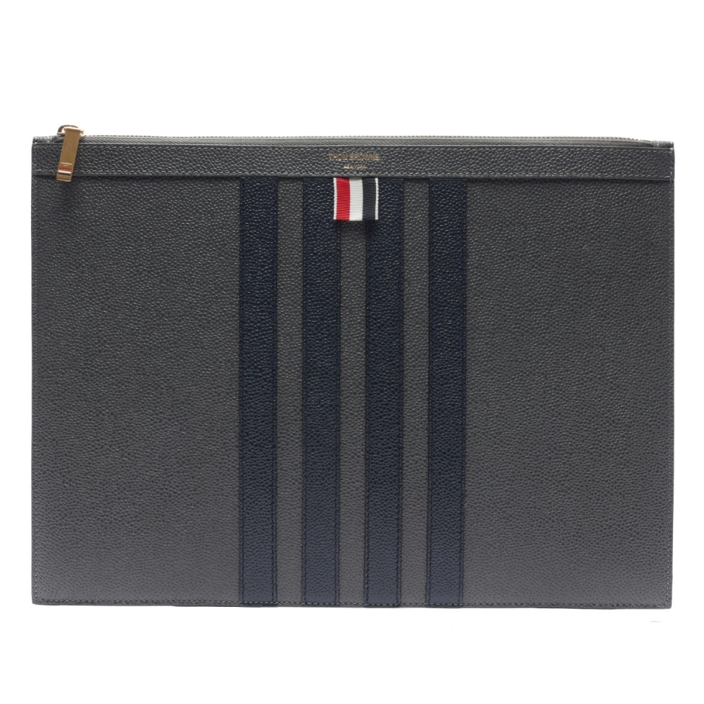 23SS 남성 페블 그레인 미디엄 클러치백 (MAC155A 00198 025 23S)