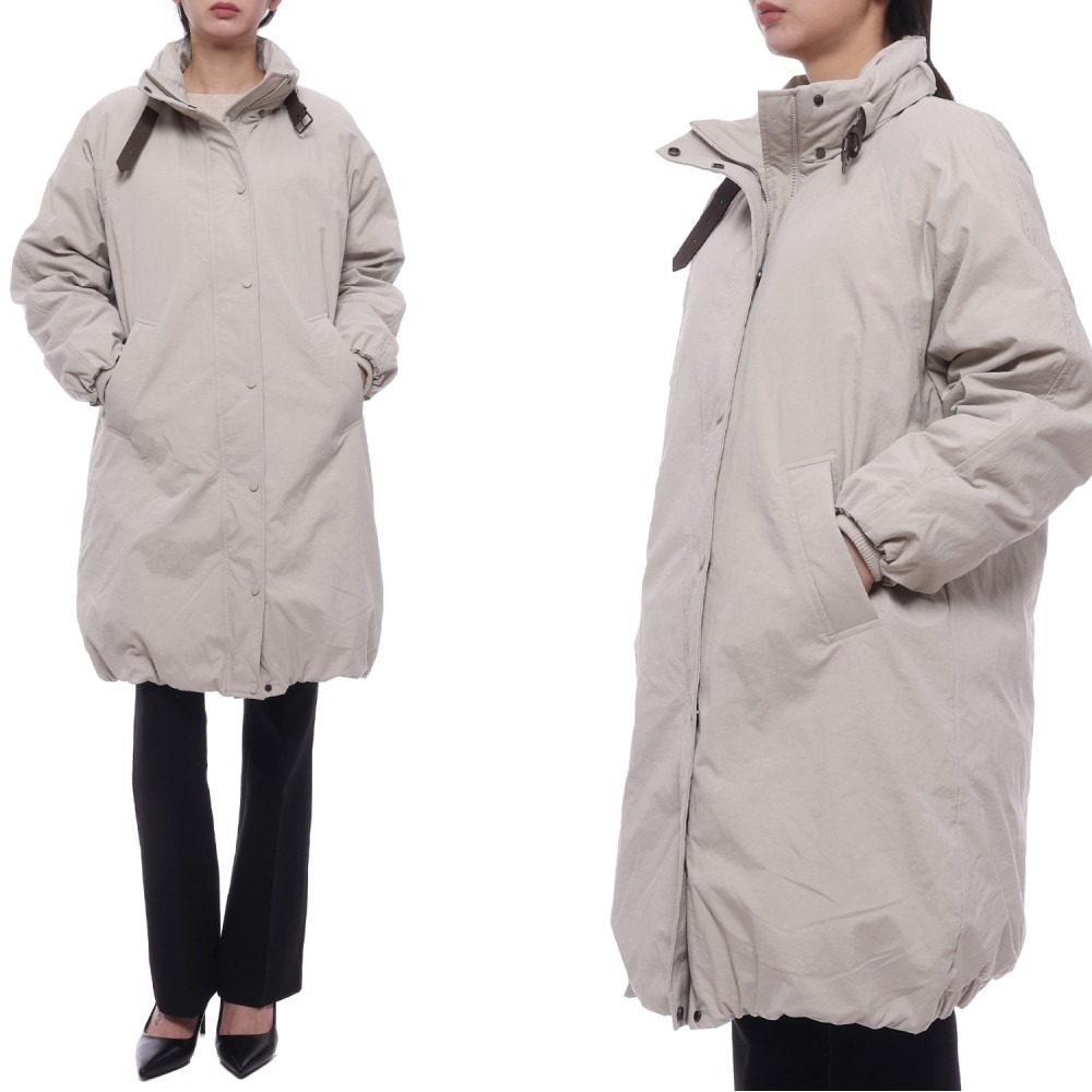24FW 여성 버클 스트랩 넥 다운 롱패딩 (MH5739866 C9593 24F)