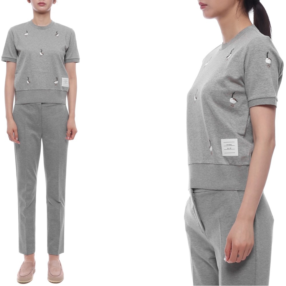 25FW 여성 구스 자수 반팔티셔츠 (FJS216E J0055 055 25F)