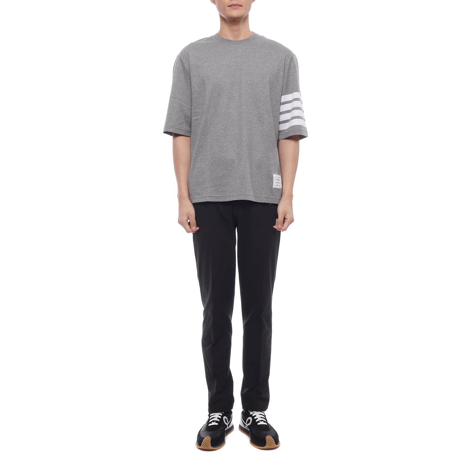 26FW 남성 사선 스트라이프 반팔티셔츠 (MJS168G 07862 055 26F)