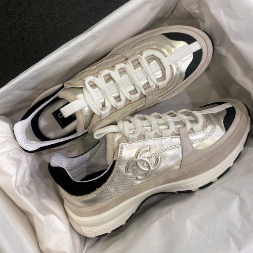 샤넬 25 FW 스웨이드 카프스킨 런닝화 골드 실버