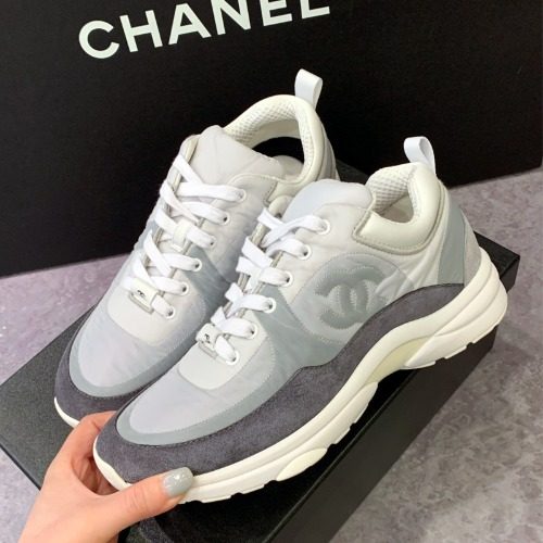 CHANEL ํฌ๋ฃจ์ฆ CC Logo Calfskin Suede Nylon ๊ทธ๋ ์ด