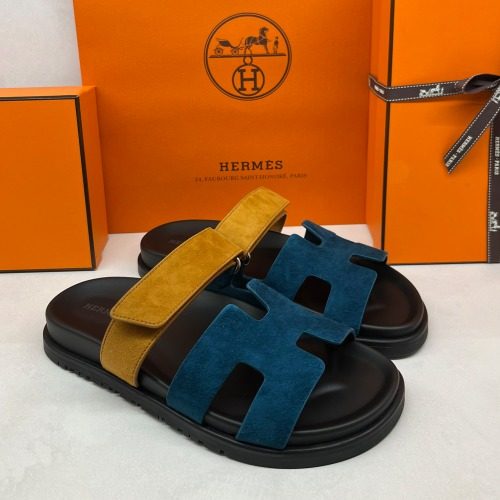 HERMES ์ํ๋ Suede ๊ณ ํธ์คํจ Two-Tone Sandals
