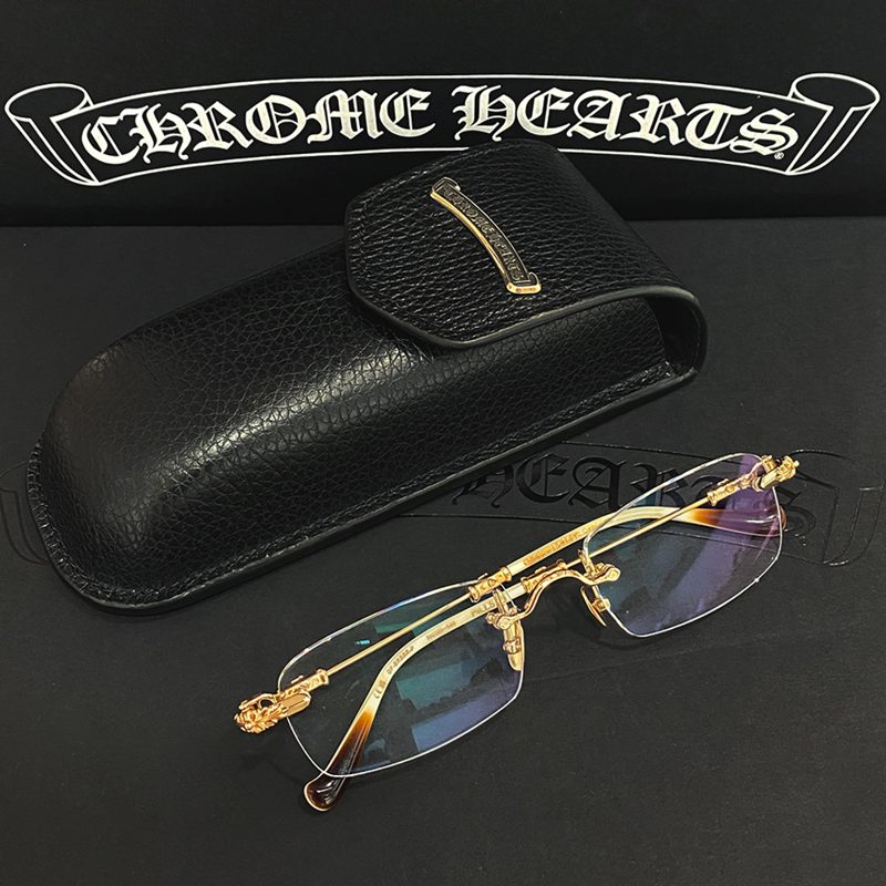 CHROME HEARTS