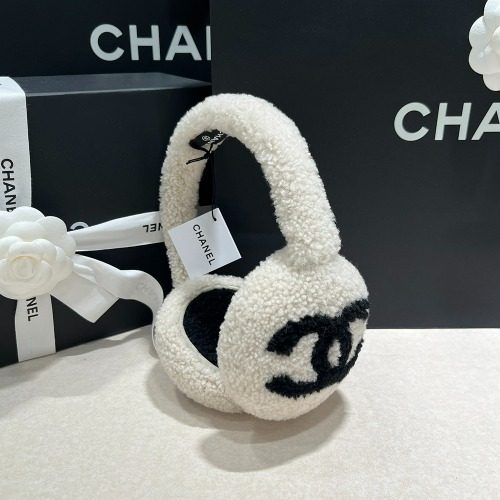 CHANEL μ΄μ΄λ¨Έν Shearling Lambskin κ·λ§κ° White Black