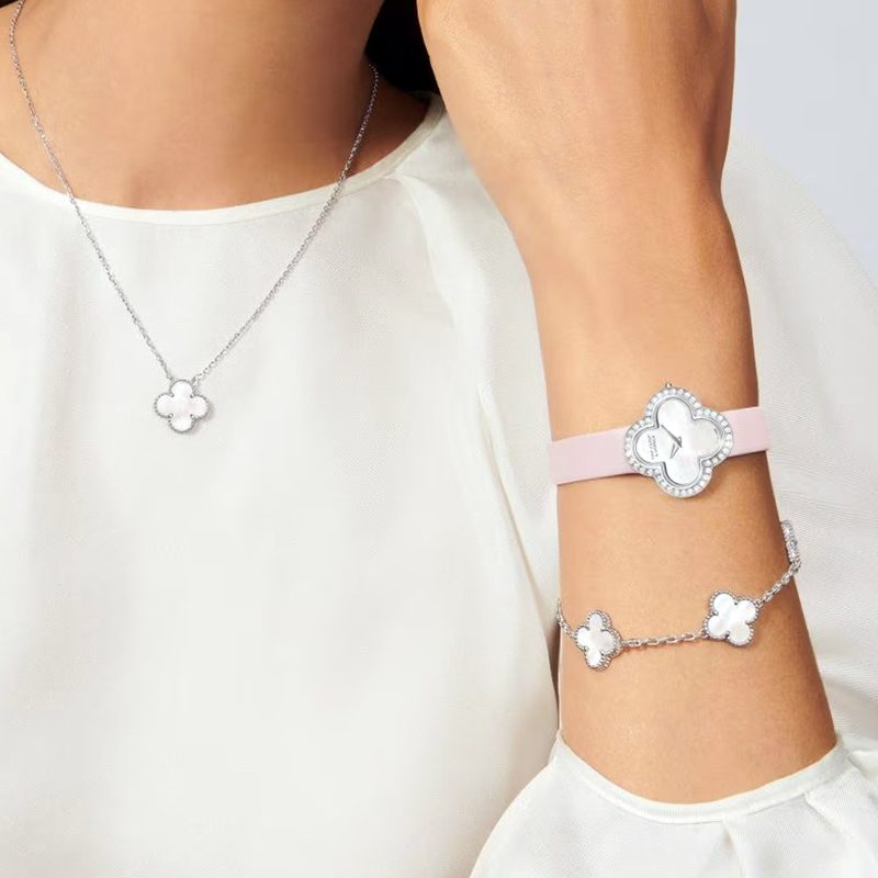 VAN CLEEF & ARPELS