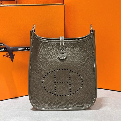 HERMES 에블린 16 Bag Clémence 스킨 에토프 팔라듐 하드웨어