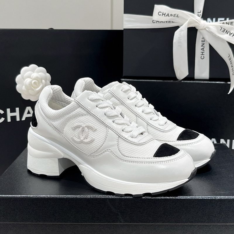 CHANEL ๋ฏน์ค๋ ํ์ด๋ฒ Suede ์ ๊ด Calfskin Sneakers White