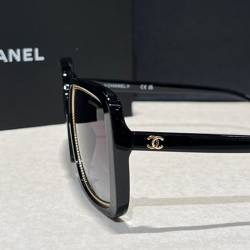 CHANEL