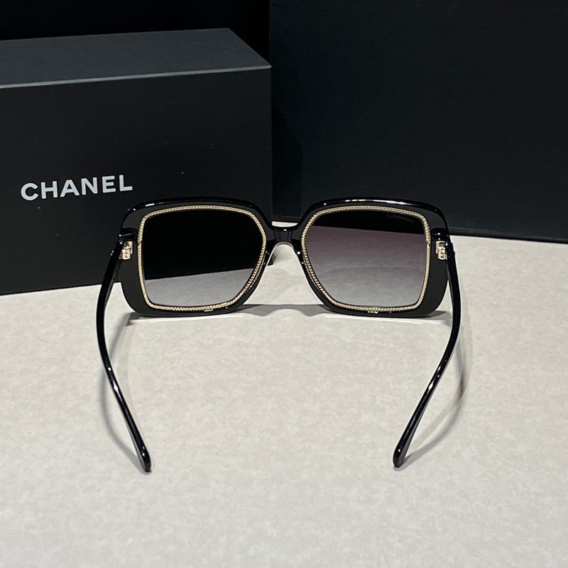 CHANEL