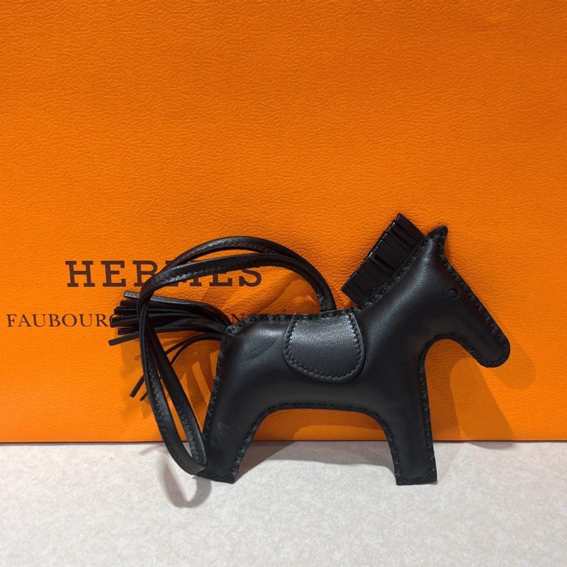 HERMES Charm Calfskin&Lambskin λ‘λ°μ€ GM μ₯μ Charm μ¬λΈλ