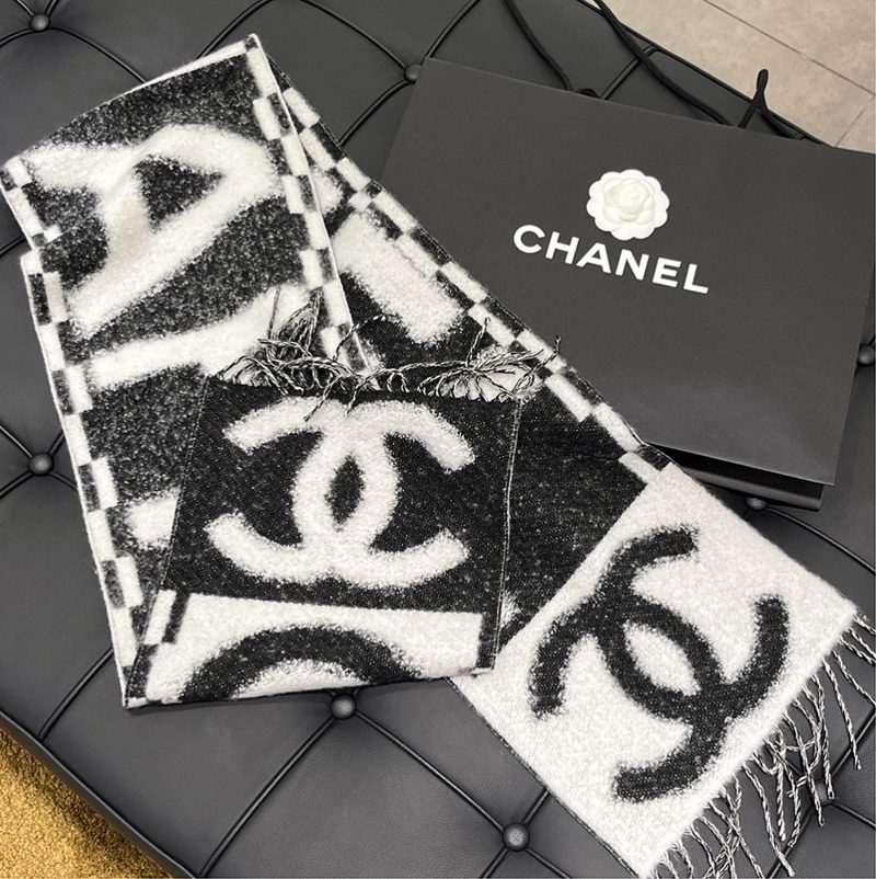 CHANEL Cashmere CC Big Lettering Muffler Black White Two-Tone