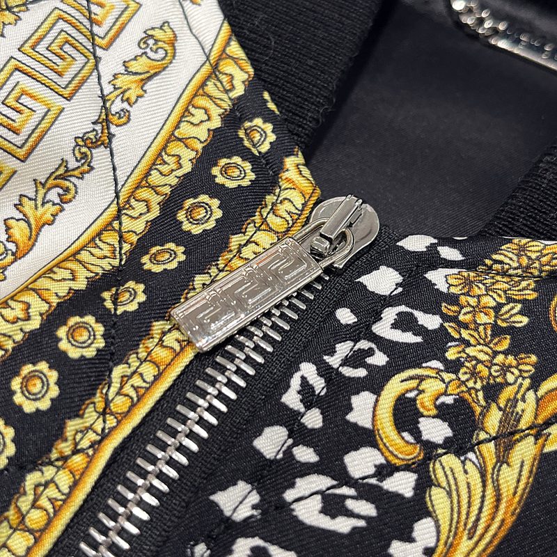 VERSACE