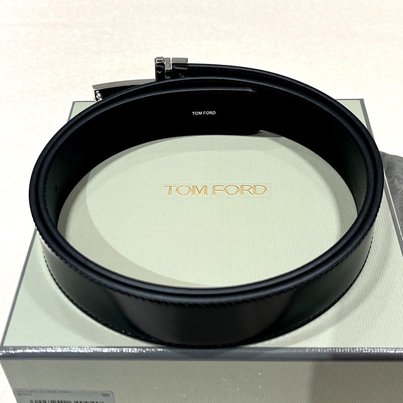 TOM FORD
