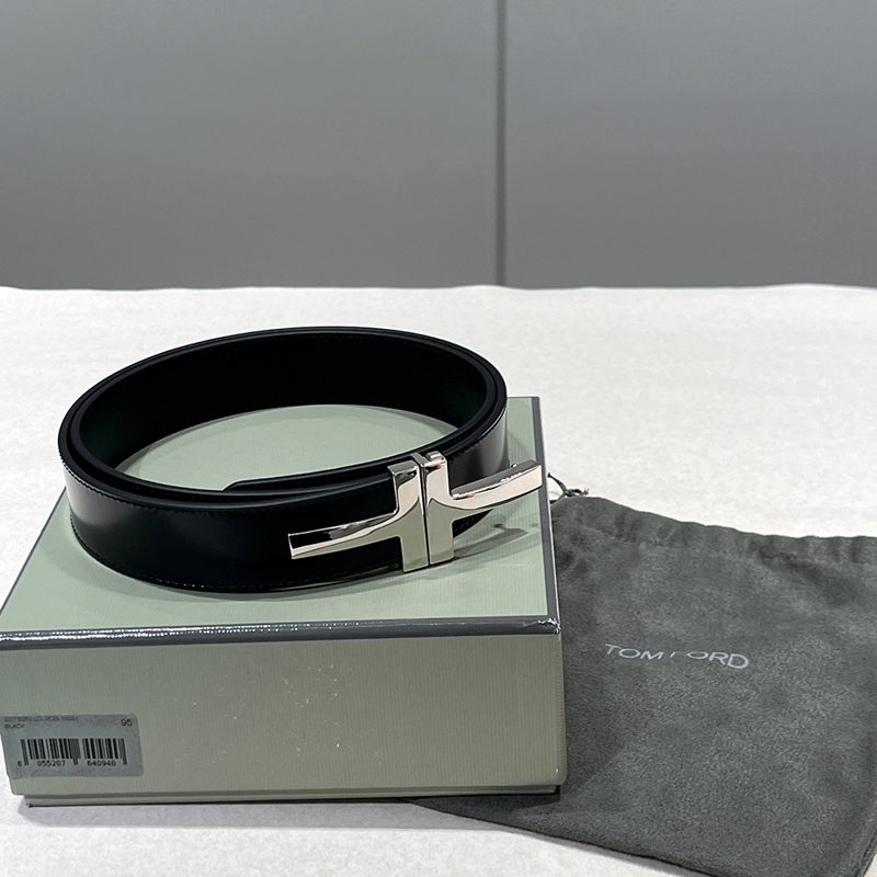 TOM FORD