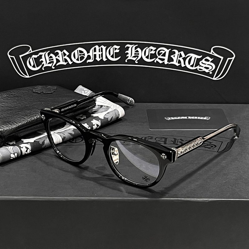CHROME HEARTS
