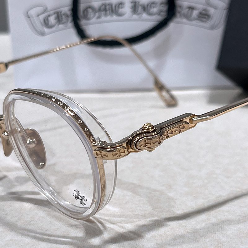 CHROME HEARTS