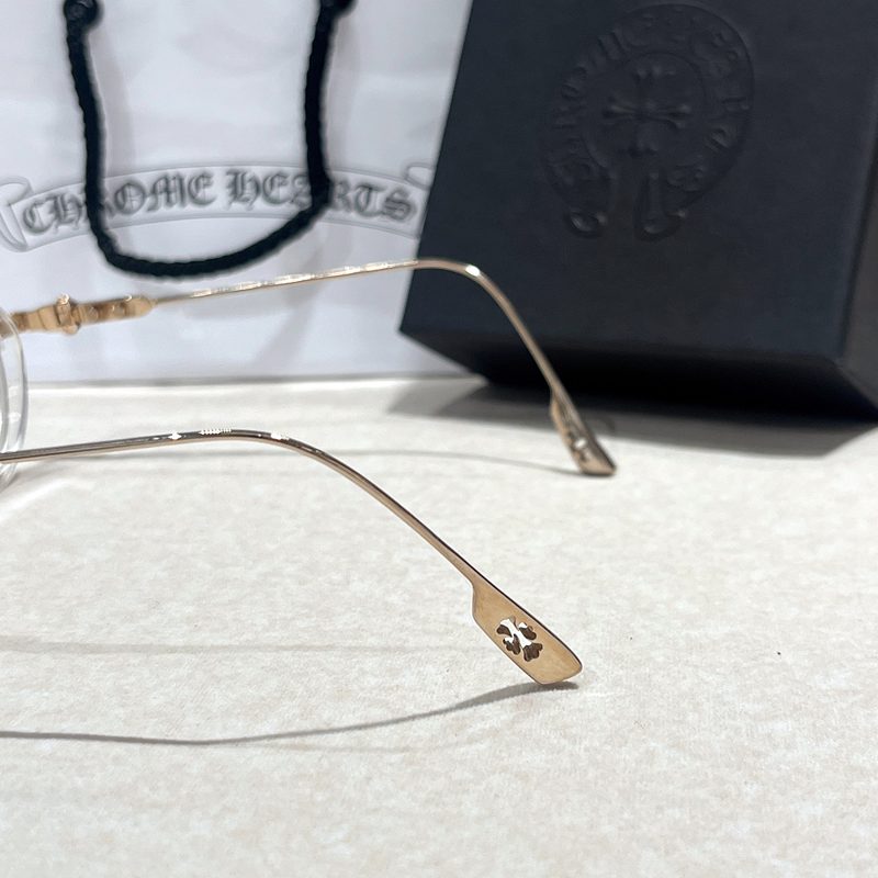 CHROME HEARTS