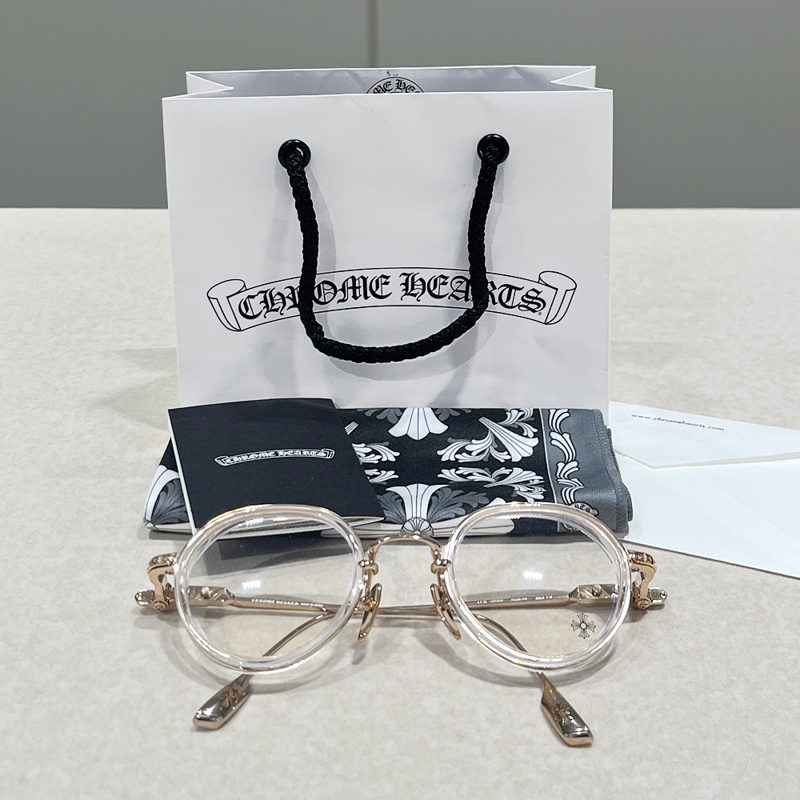 CHROME HEARTS