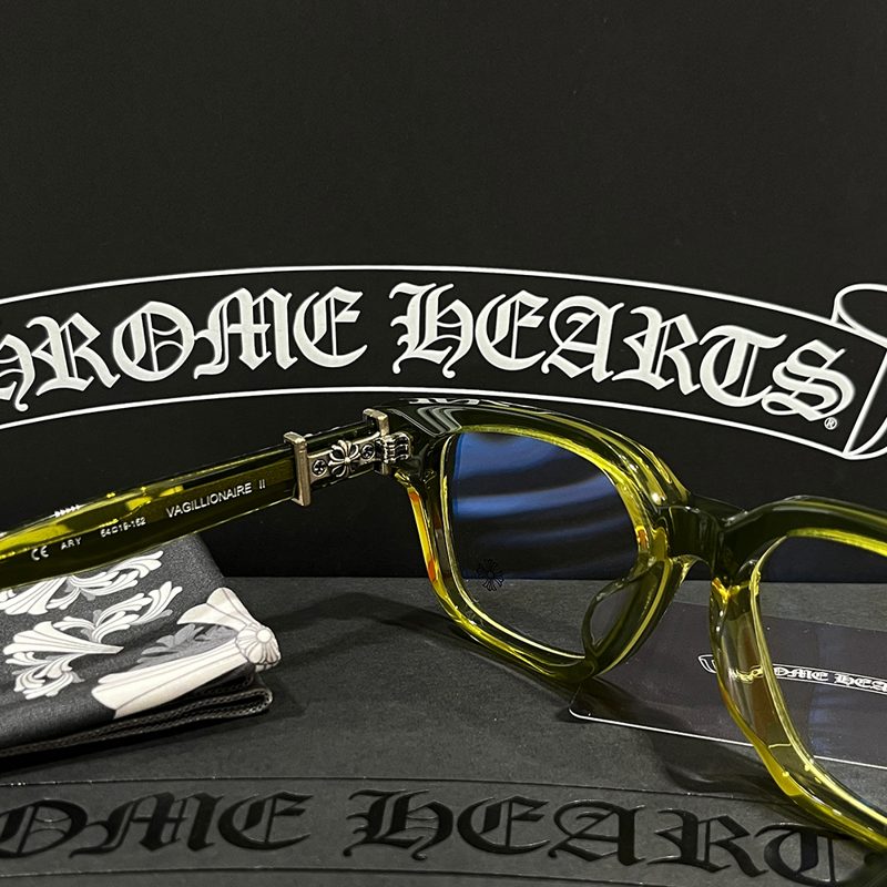 CHROME HEARTS