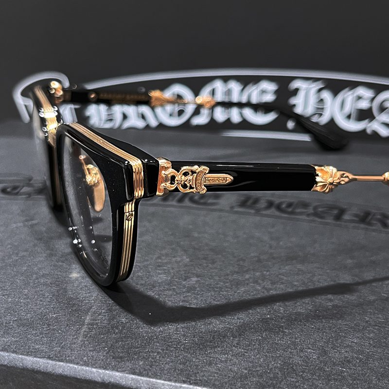 CHROME HEARTS