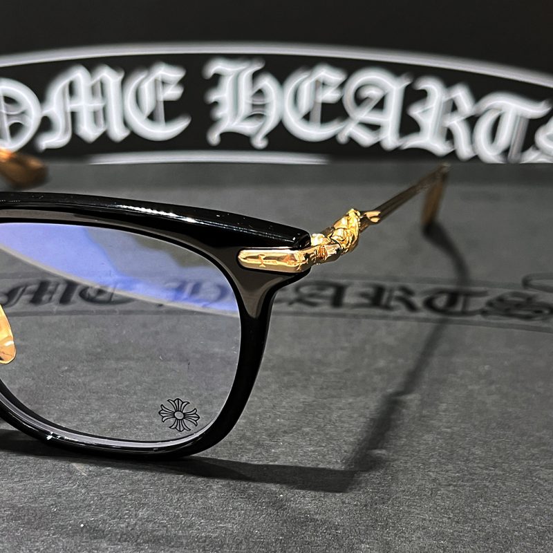CHROME HEARTS