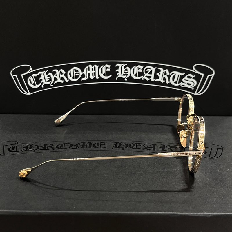 CHROME HEARTS