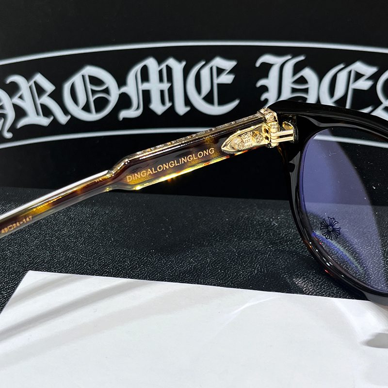 CHROME HEARTS