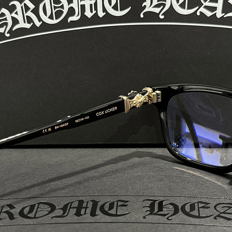 CHROME HEARTS
