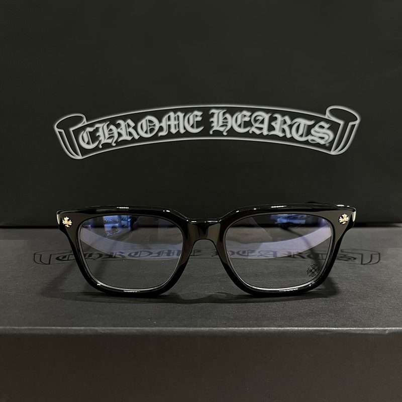 CHROME HEARTS