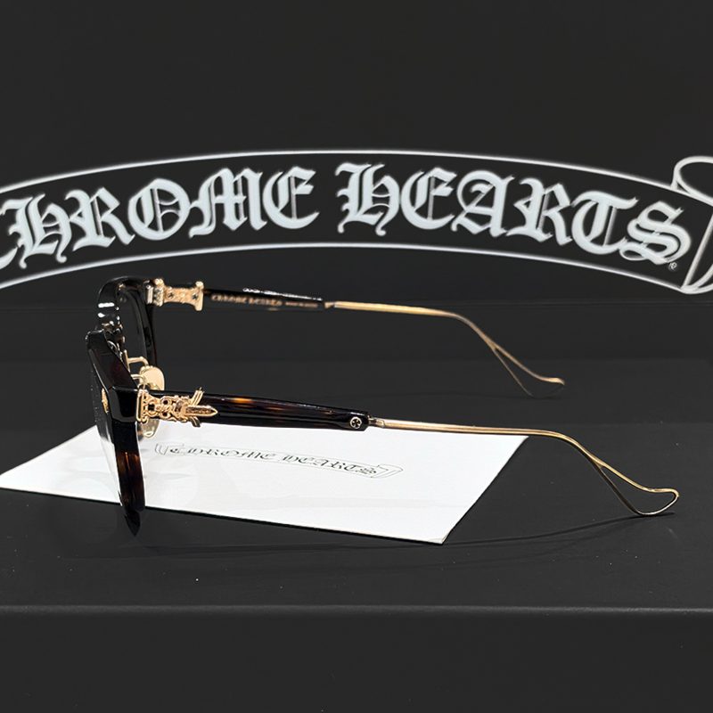 CHROME HEARTS