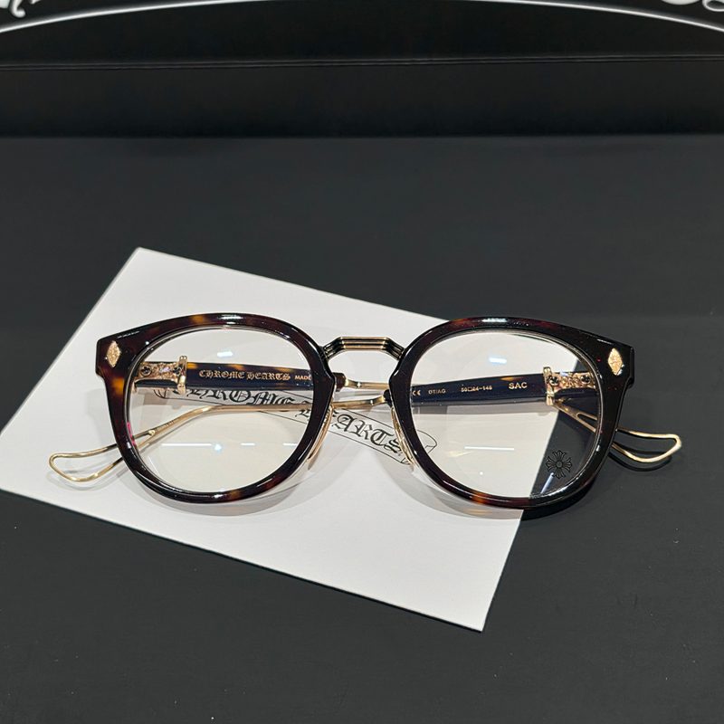 CHROME HEARTS