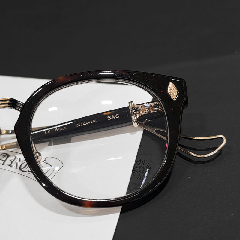 CHROME HEARTS
