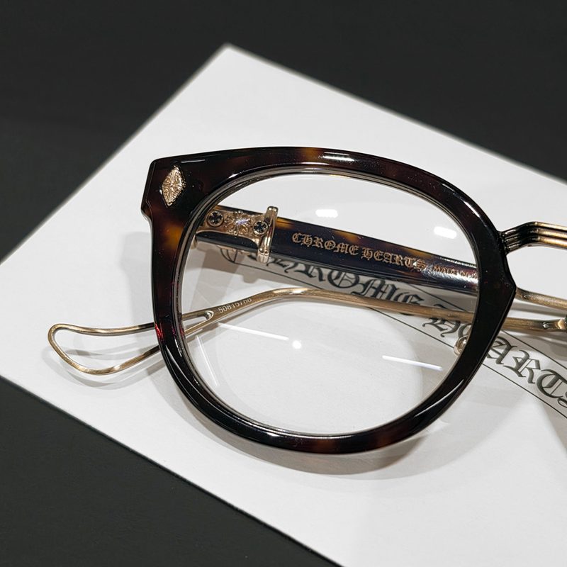 CHROME HEARTS