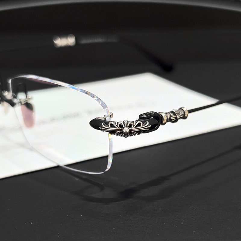 CHROME HEARTS