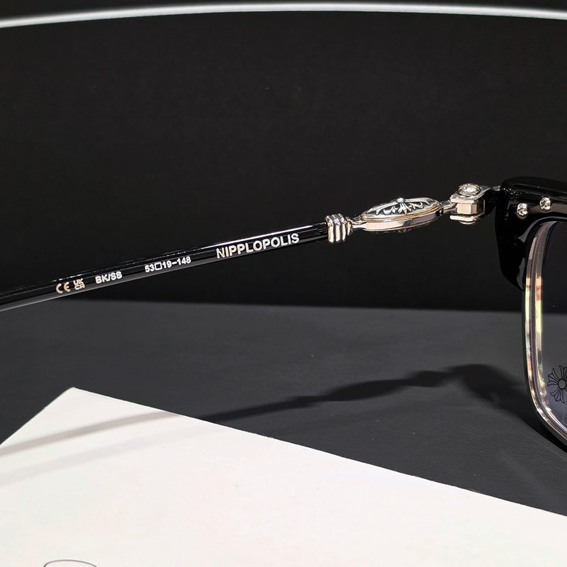CHROME HEARTS